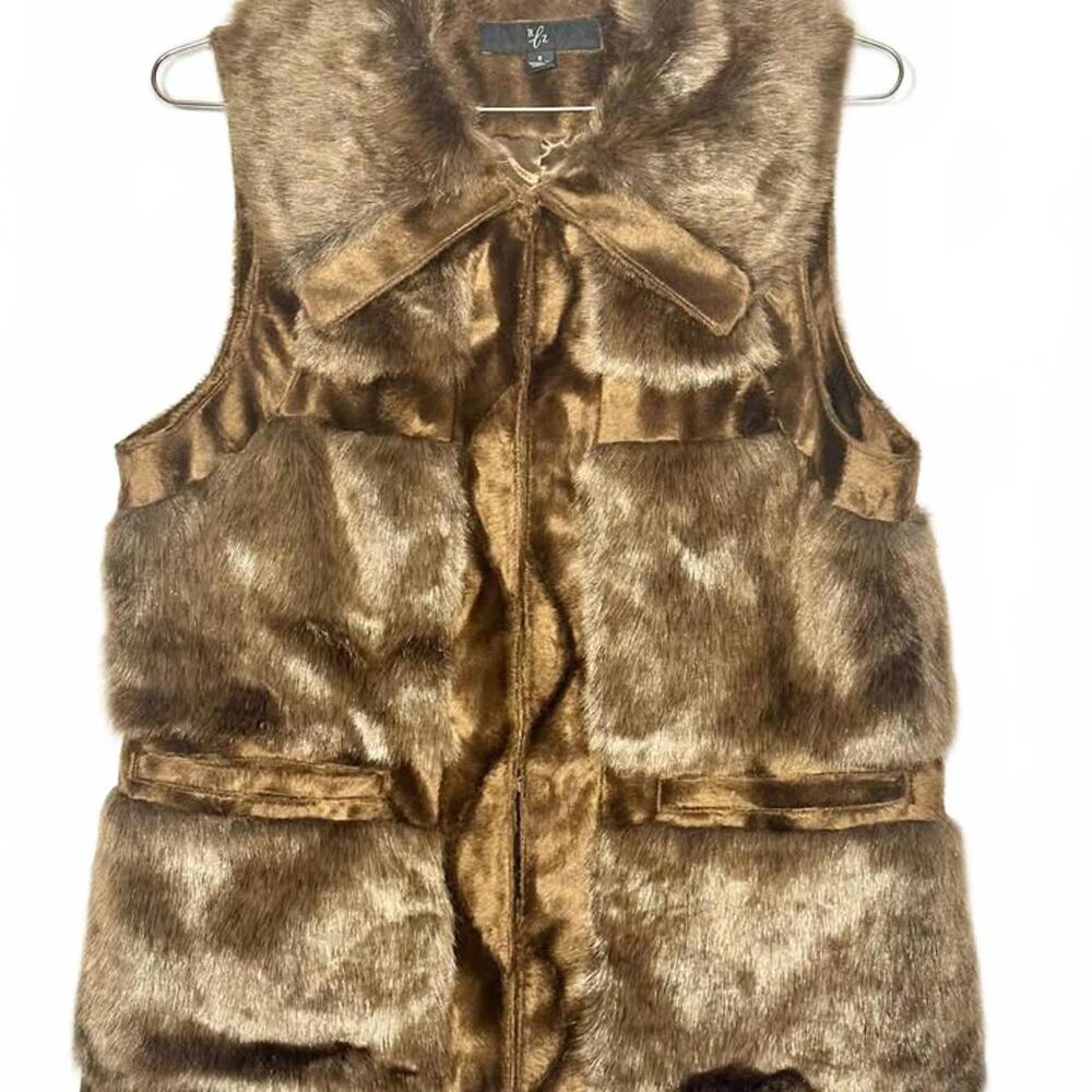 Luxurious Faux Fur Vest - Cozy Chic for Your Cold Days